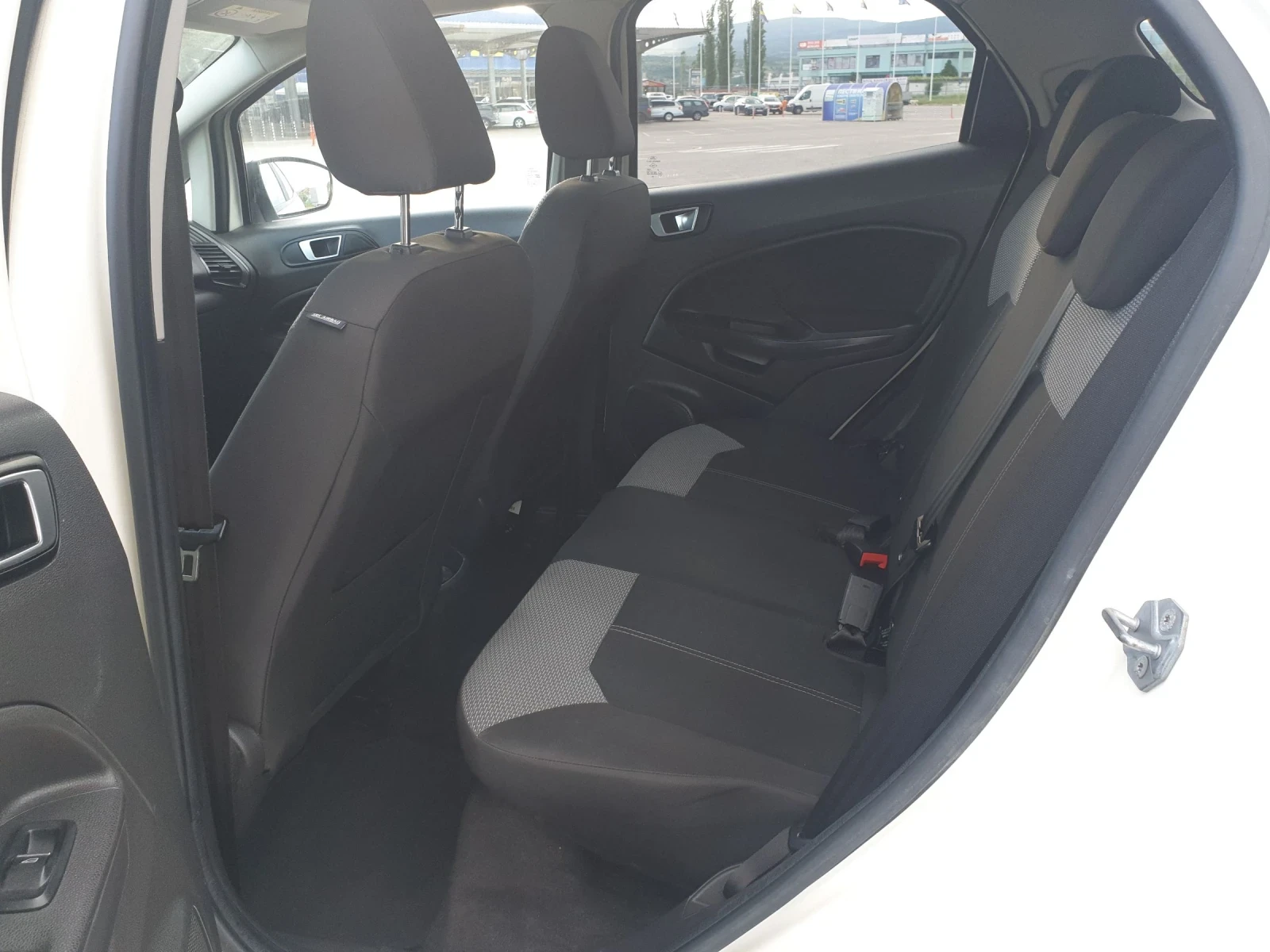 Ford EcoSport 1.0, снимка 11 - Автомобили и джипове - 54576384
