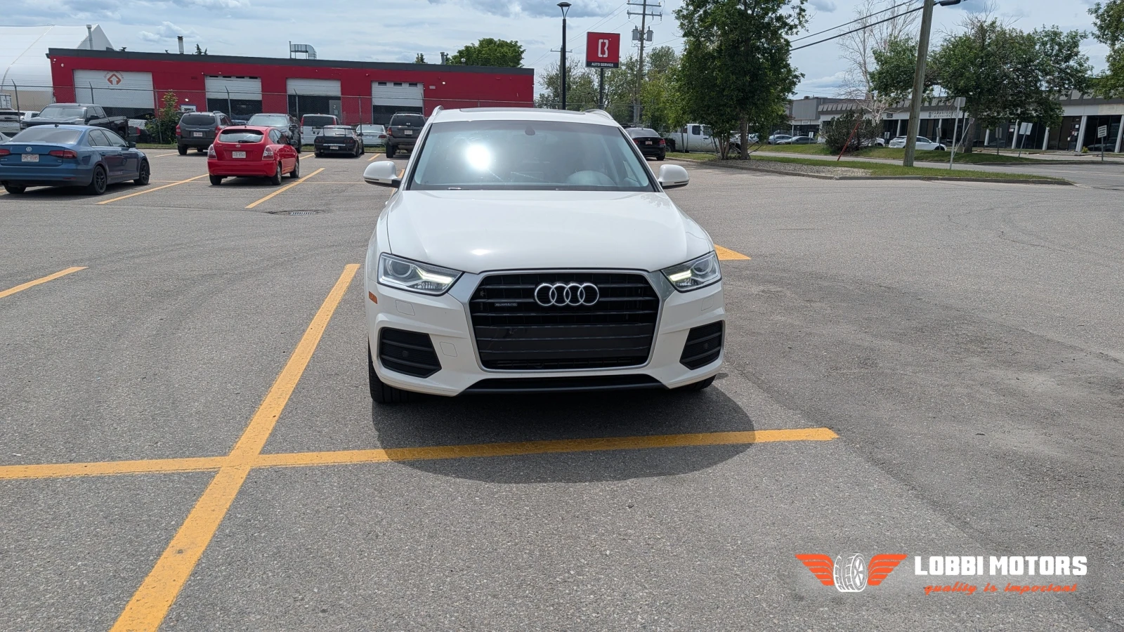 Audi Q3, снимка 2 - Автомобили и джипове - 55955911