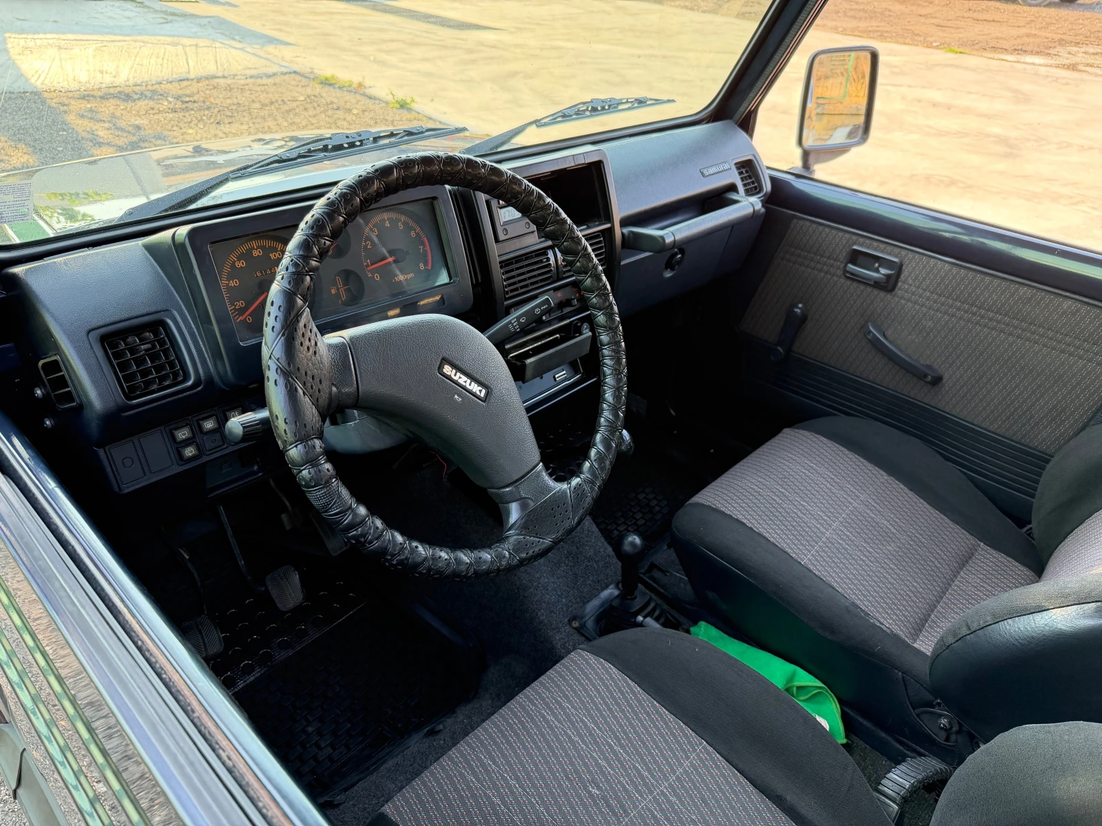 Suzuki Samurai 1.3, снимка 8 - Автомобили и джипове - 56159229