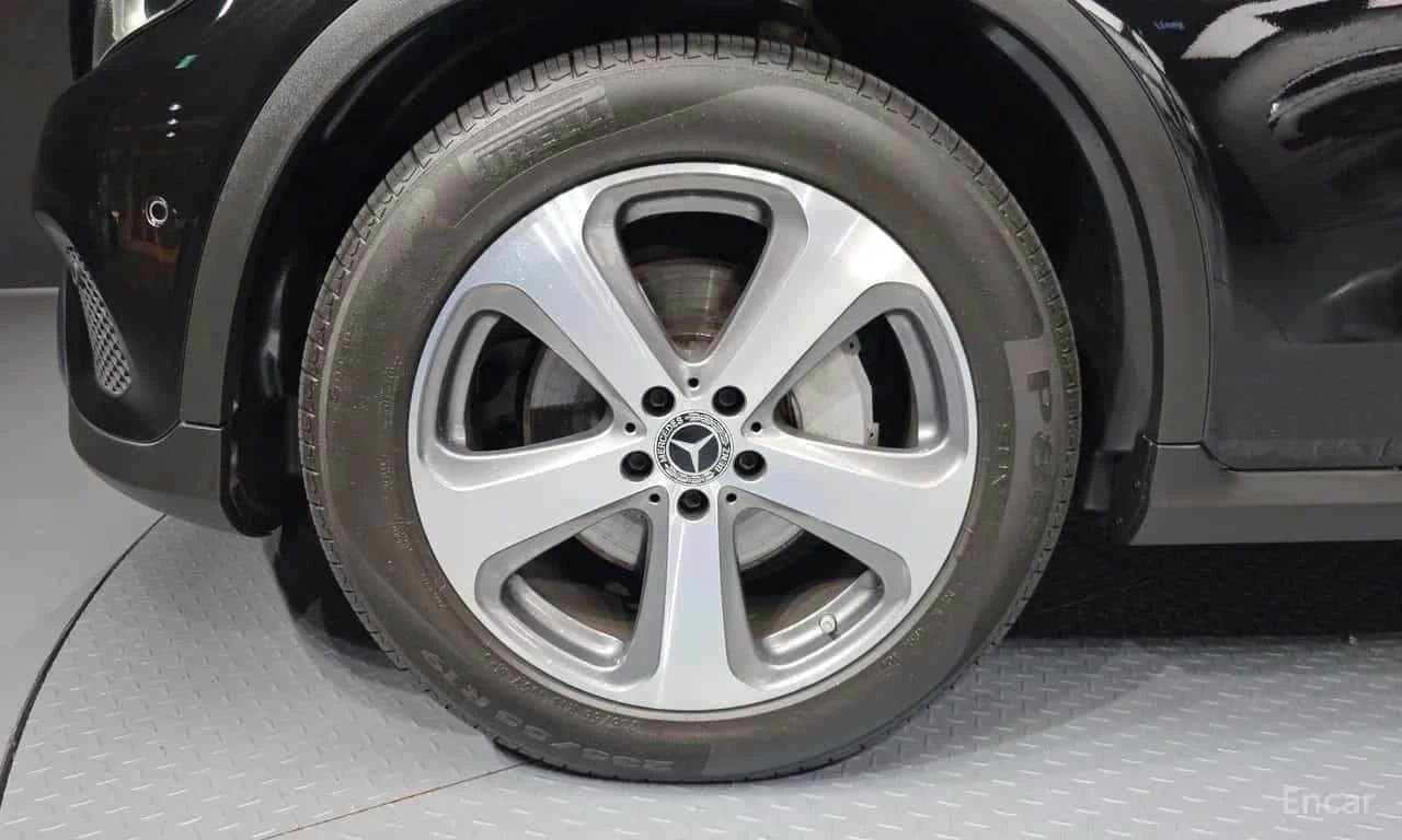 Mercedes-Benz GLC 300 * 4MATIC Coupe * ��������� ���� *  | Mobile.bg � ����������� 5