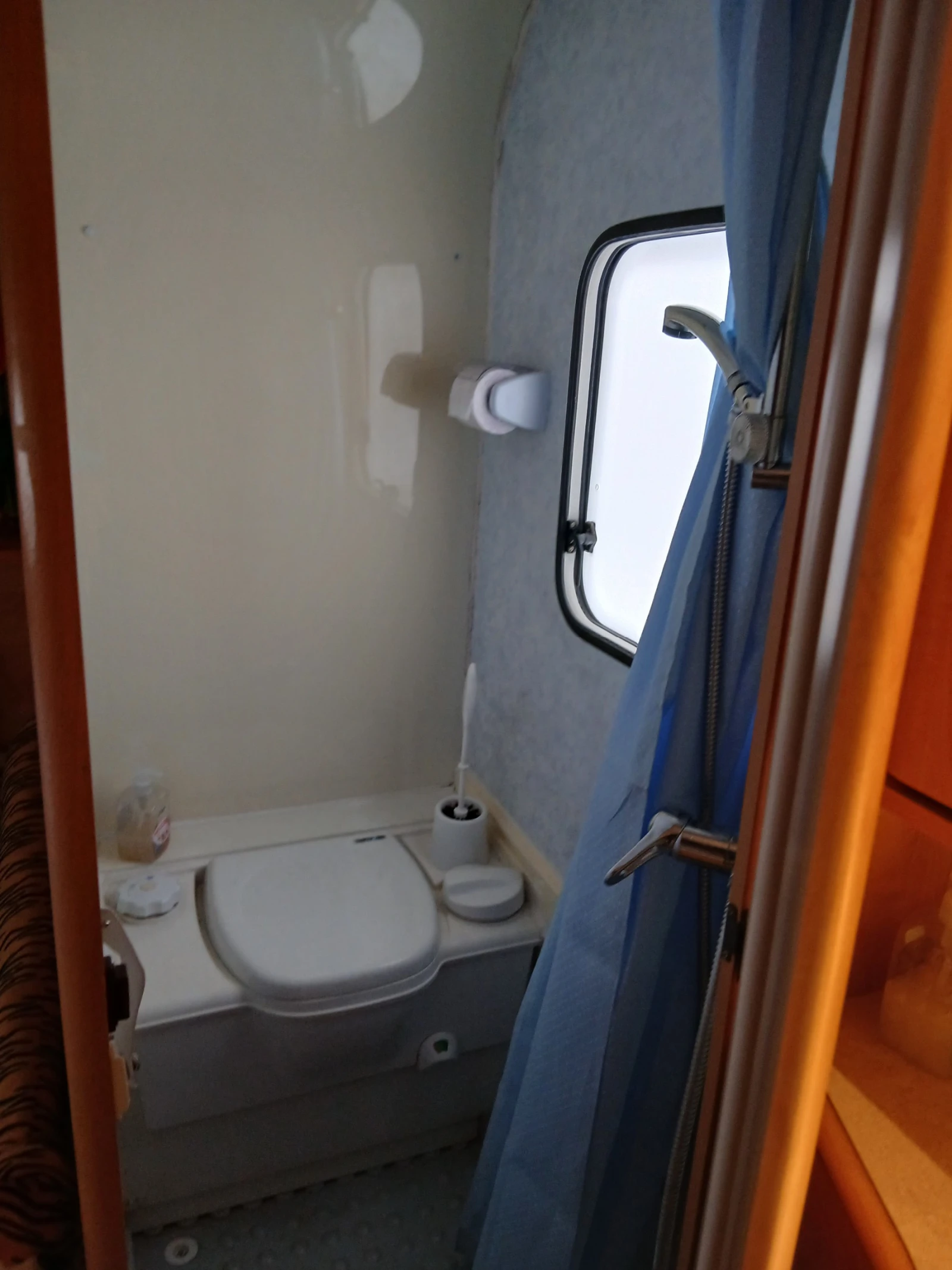 Каравана Caravelair Eden, снимка 12 - Каравани и кемпери - 53938966