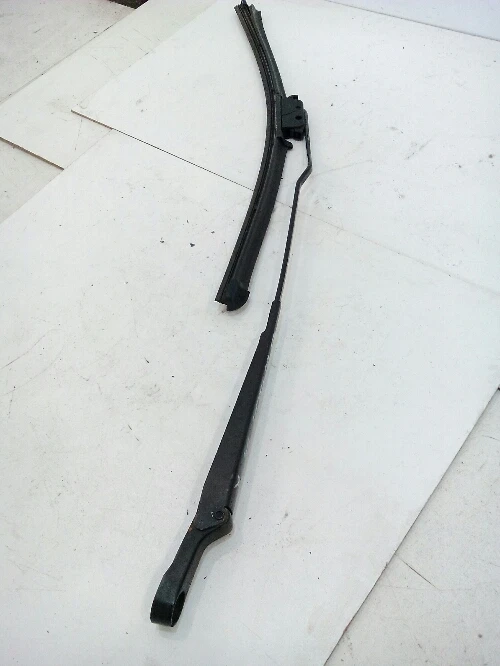 Рамо чистачка дясно Фолксваген Пасат Б4