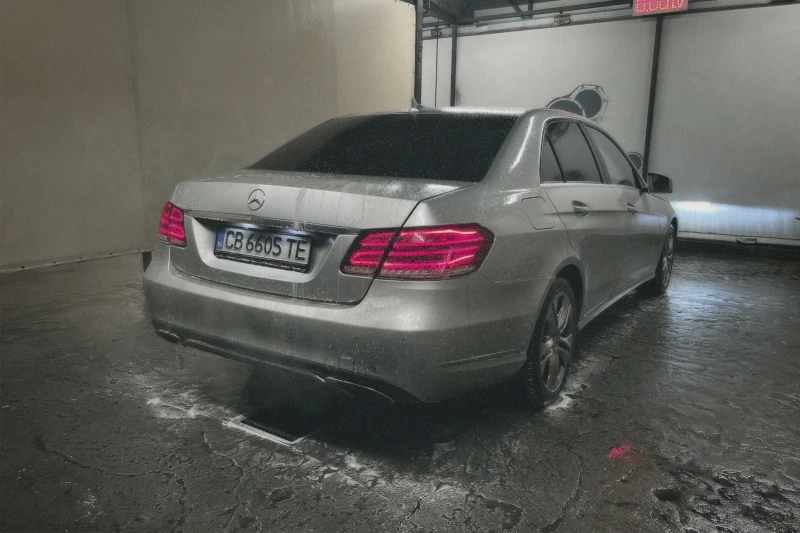 Mercedes-Benz E 200, снимка 7 - Автомобили и джипове - 47144781