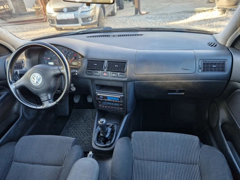 VW Golf 1.9TDI ИТАЛИЯ , снимка 10 - Автомобили и джипове - 47443848