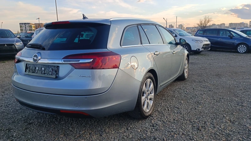 Opel Insignia 1.6 ST CH, снимка 4 - Автомобили и джипове - 48081064