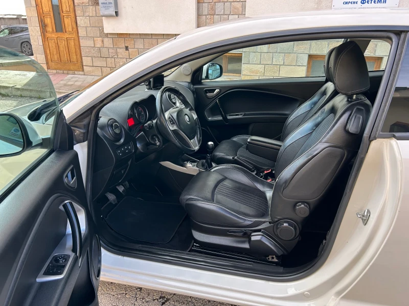Alfa Romeo MiTo 1.3JTDm NAVI EURO5, снимка 8 - Автомобили и джипове - 52395279