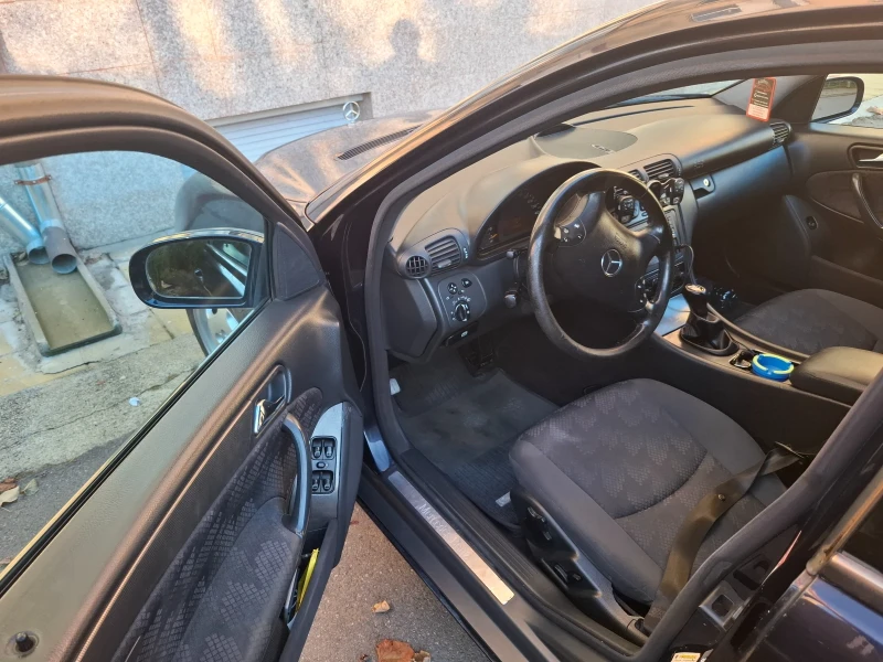 Mercedes-Benz C 200 2.2 CDI, снимка 5 - Автомобили и джипове - 52708353