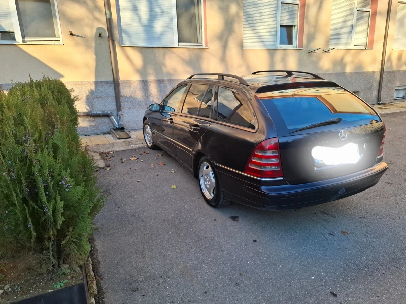 Mercedes-Benz C 200 2.2 CDI, снимка 3 - Автомобили и джипове - 52708353