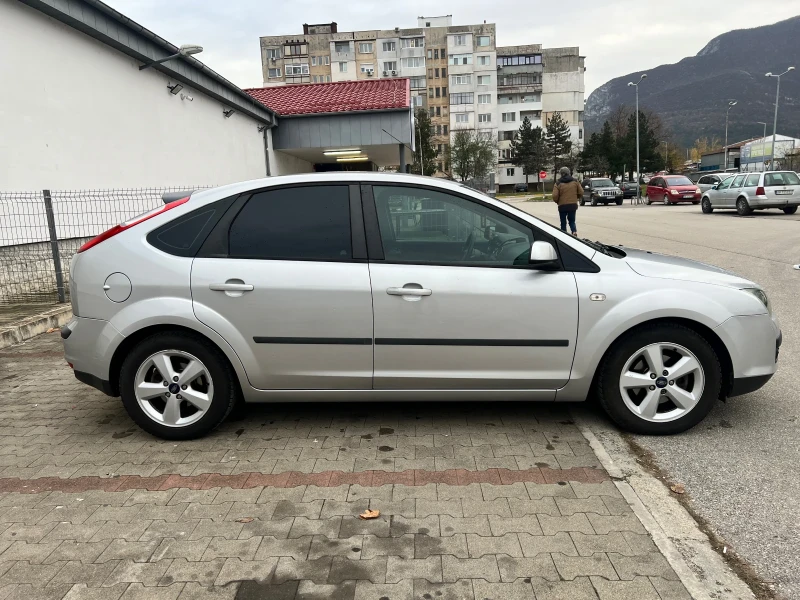 Ford Focus 1.6, снимка 6 - Автомобили и джипове - 52838940