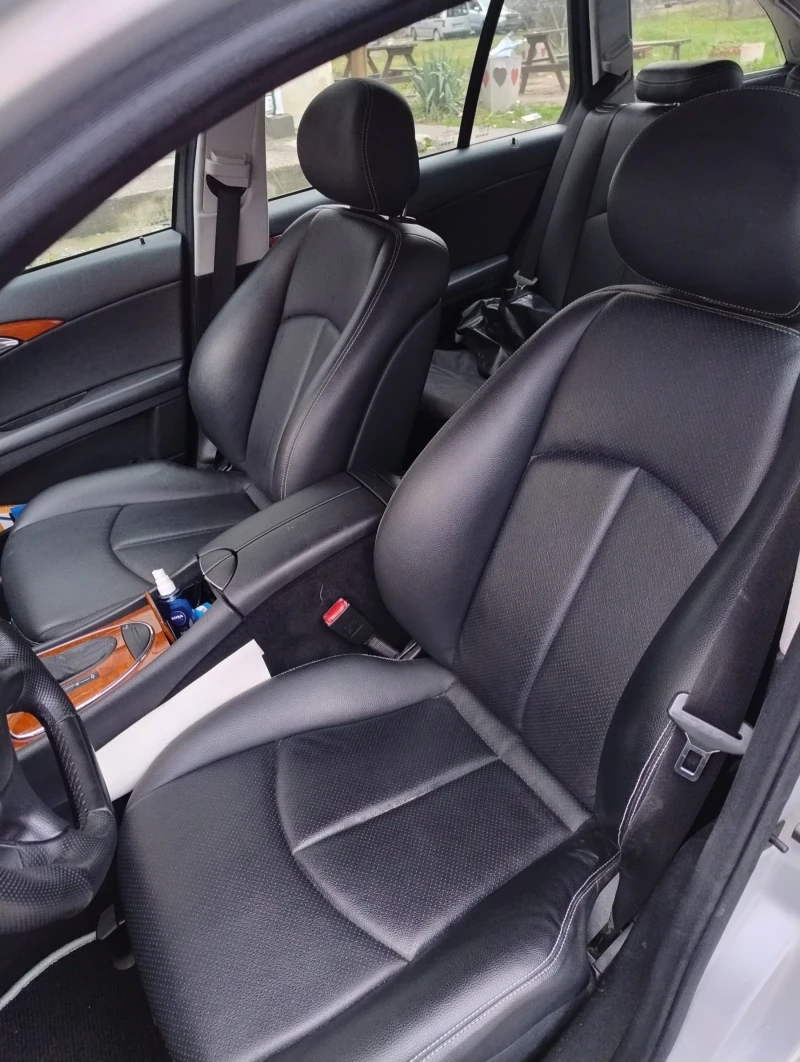 Mercedes-Benz E 200, снимка 6 - Автомобили и джипове - 52894089