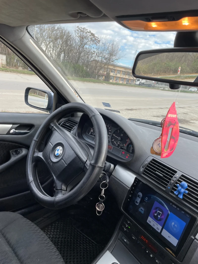 BMW 320, снимка 2 - Автомобили и джипове - 52964917