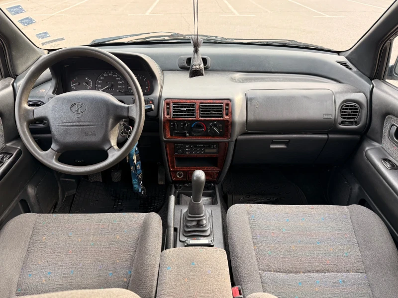 Hyundai Santamo 2.0i 4x4, снимка 12 - Автомобили и джипове - 53189402