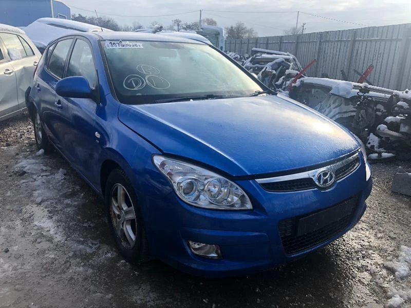 Hyundai I30 1.6CRD, снимка 2 - Автомобили и джипове - 23571836