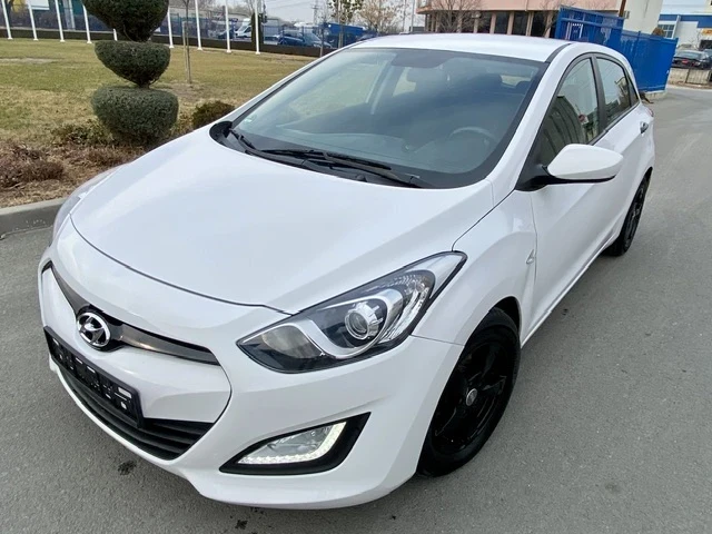 Hyundai I30 1.4i-100кс-EURO5-LED-ХЕЧБЕК - изображение 9