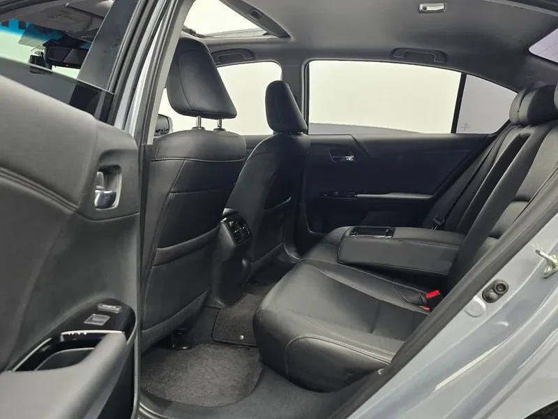 Honda Accord 2.4 9Th Gen , снимка 11 - Автомобили и джипове - 55796170