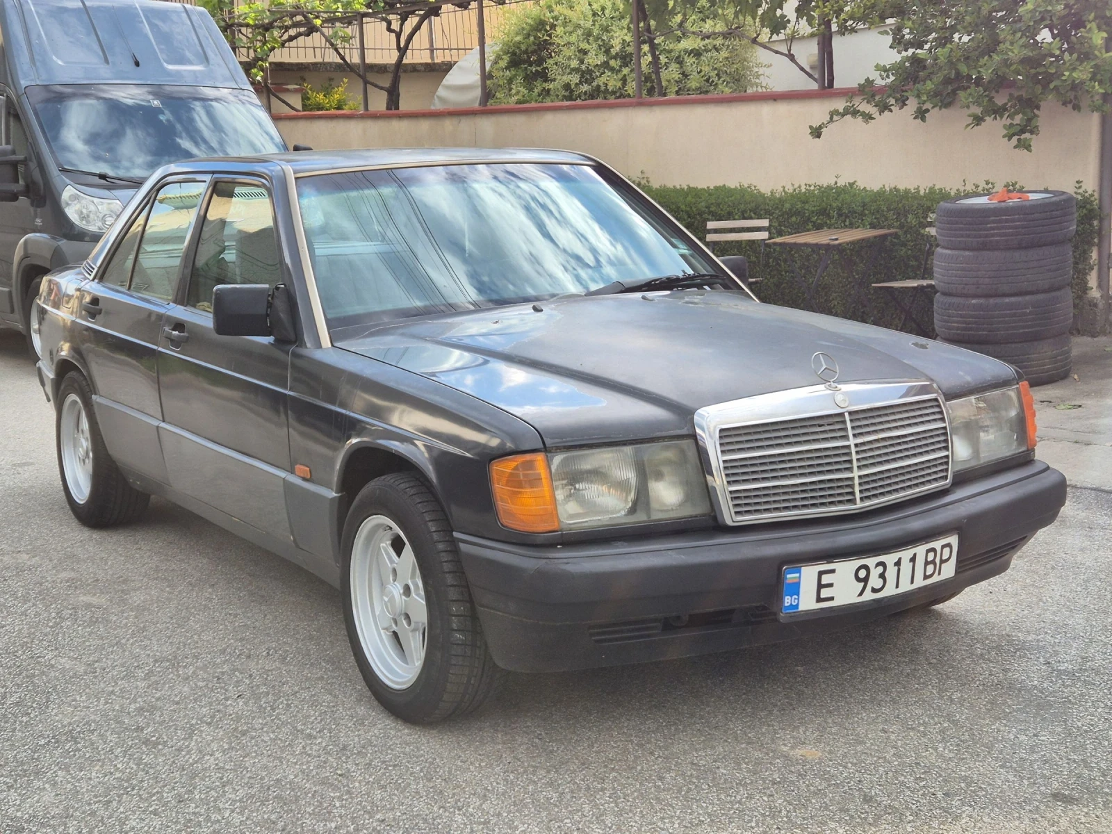 Mercedes-Benz 190 Е, снимка 3 - Автомобили и джипове - 46462862