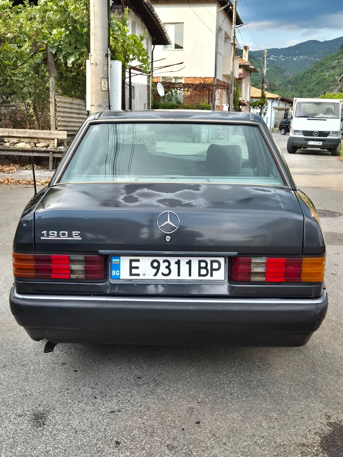Mercedes-Benz 190 Е, снимка 5 - Автомобили и джипове - 46462862