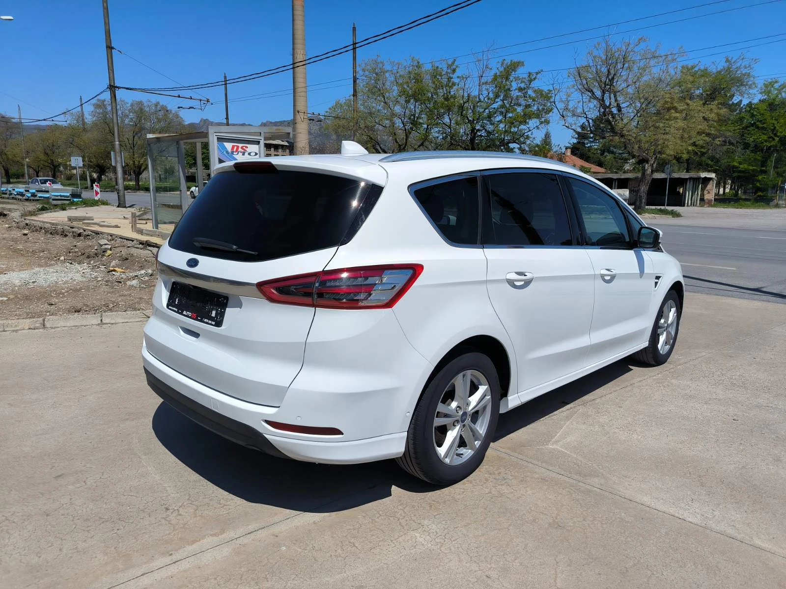 Ford S-Max 2.0d-Navi-360-kameri-Keyless-Euro-6D - изображение 6