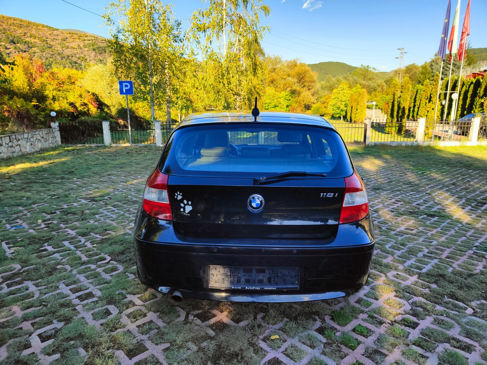 BMW 118 2.0i * КЛИМАТРОНИК * КОЖА *  - изображение 4
