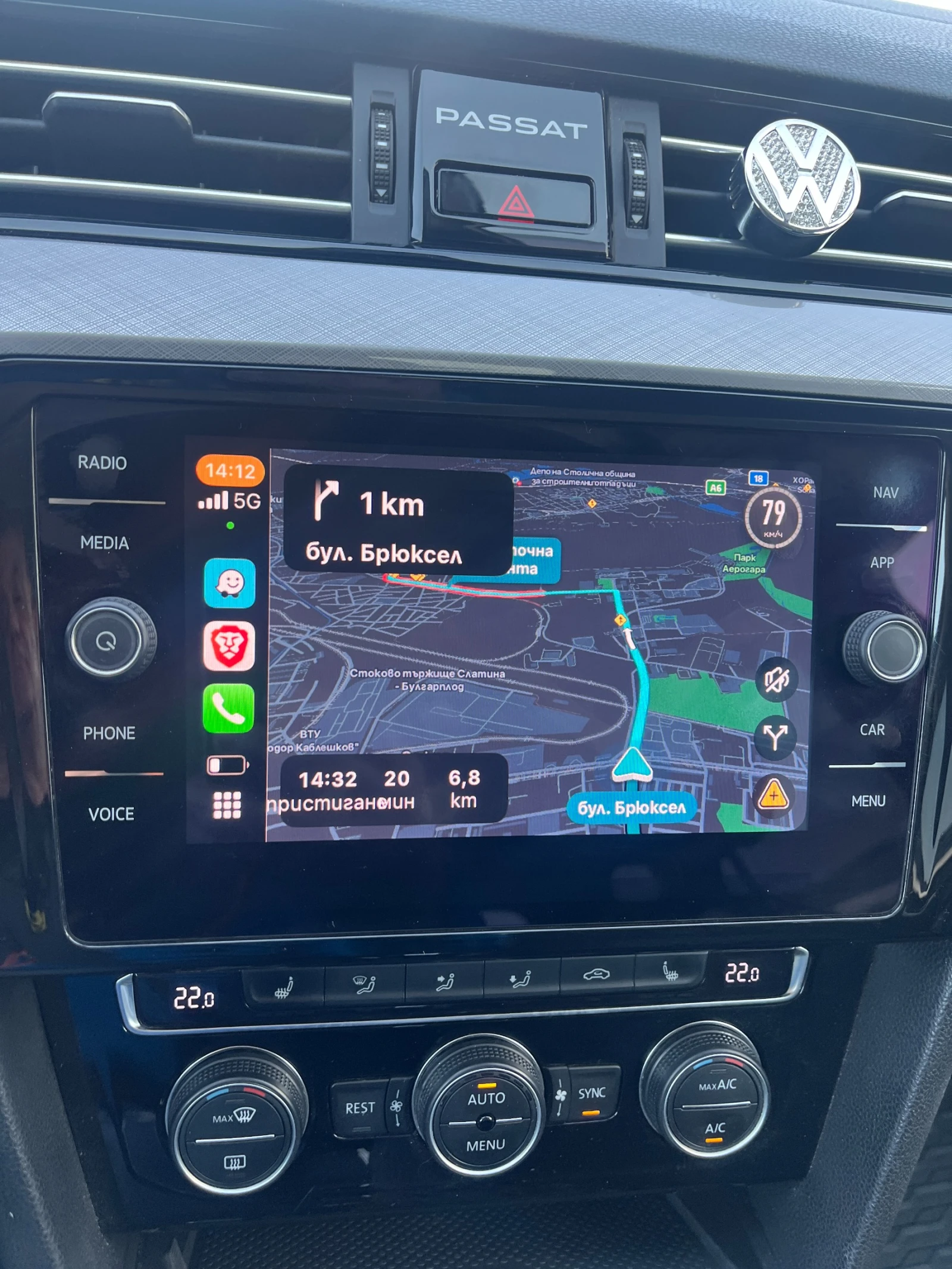 VW Passat, снимка 12 - Автомобили и джипове - 53737429