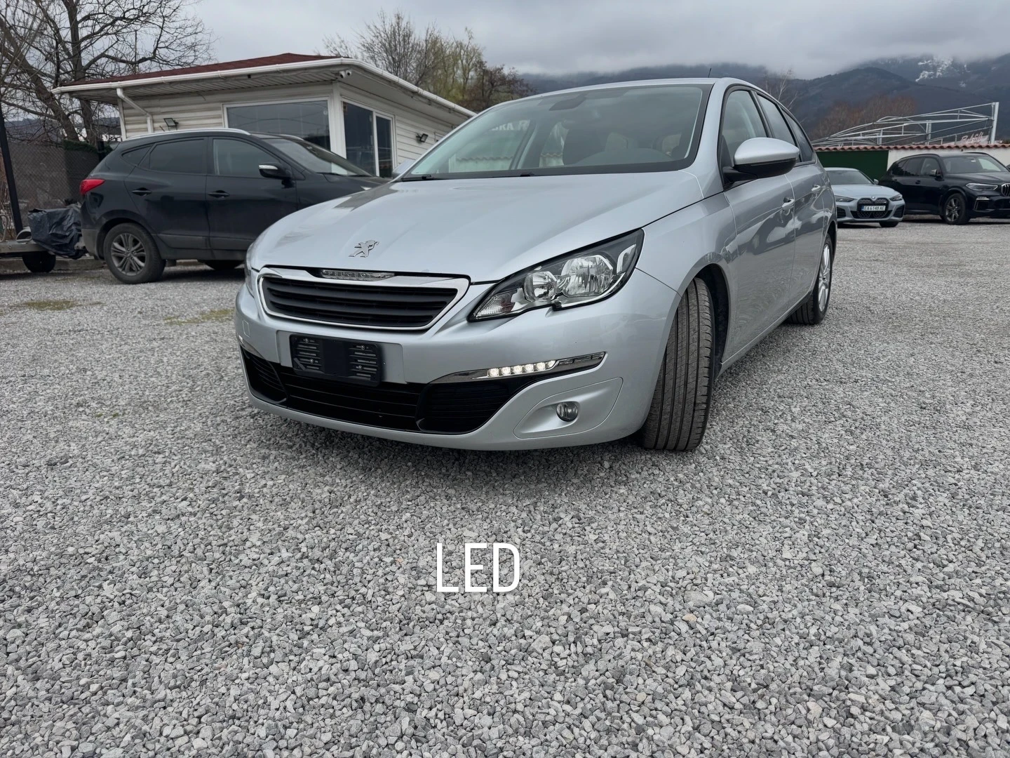 Peugeot 308 LED* NAVI* 1.6hdi 120hp* 3.2016г* 195000км* ЛИЗИНГ | Auto.bg — изображение 1
