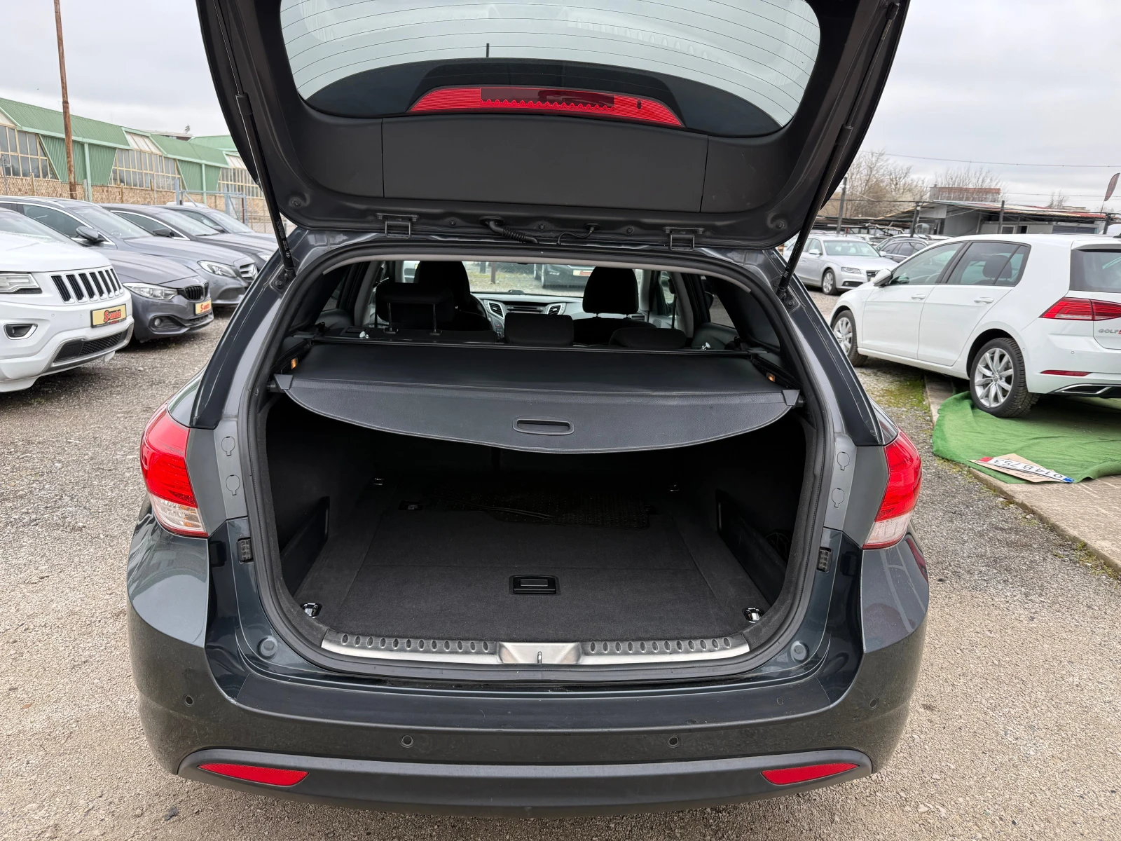 Hyundai I40 1.7crdi АВТОМАТ* ПАНОРАМА* КАМЕРА* KEYLESS GO* SWI, снимка 8 - Автомобили и джипове - 54075342