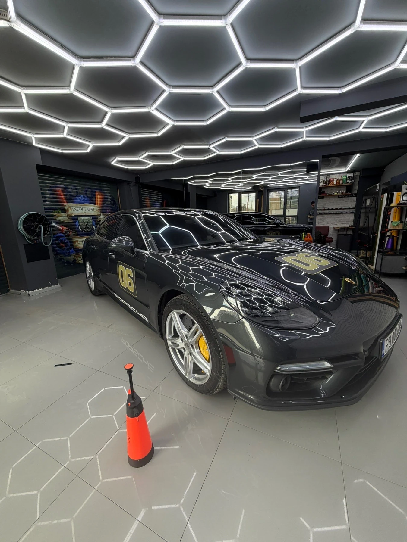 Porsche Panamera Turbo Sport Turismo 4.0 V8 4x4 TV, снимка 2 - Автомобили и джипове - 54417782