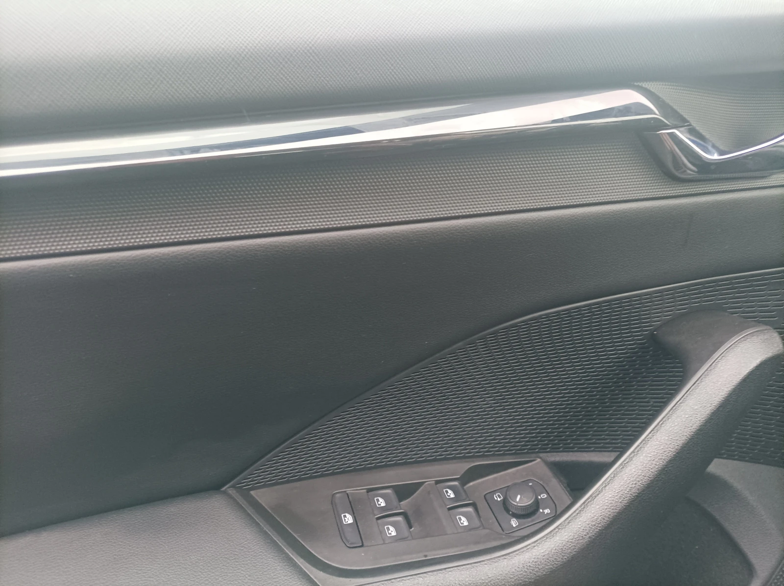 Skoda Octavia, снимка 9 - Автомобили и джипове - 54095909