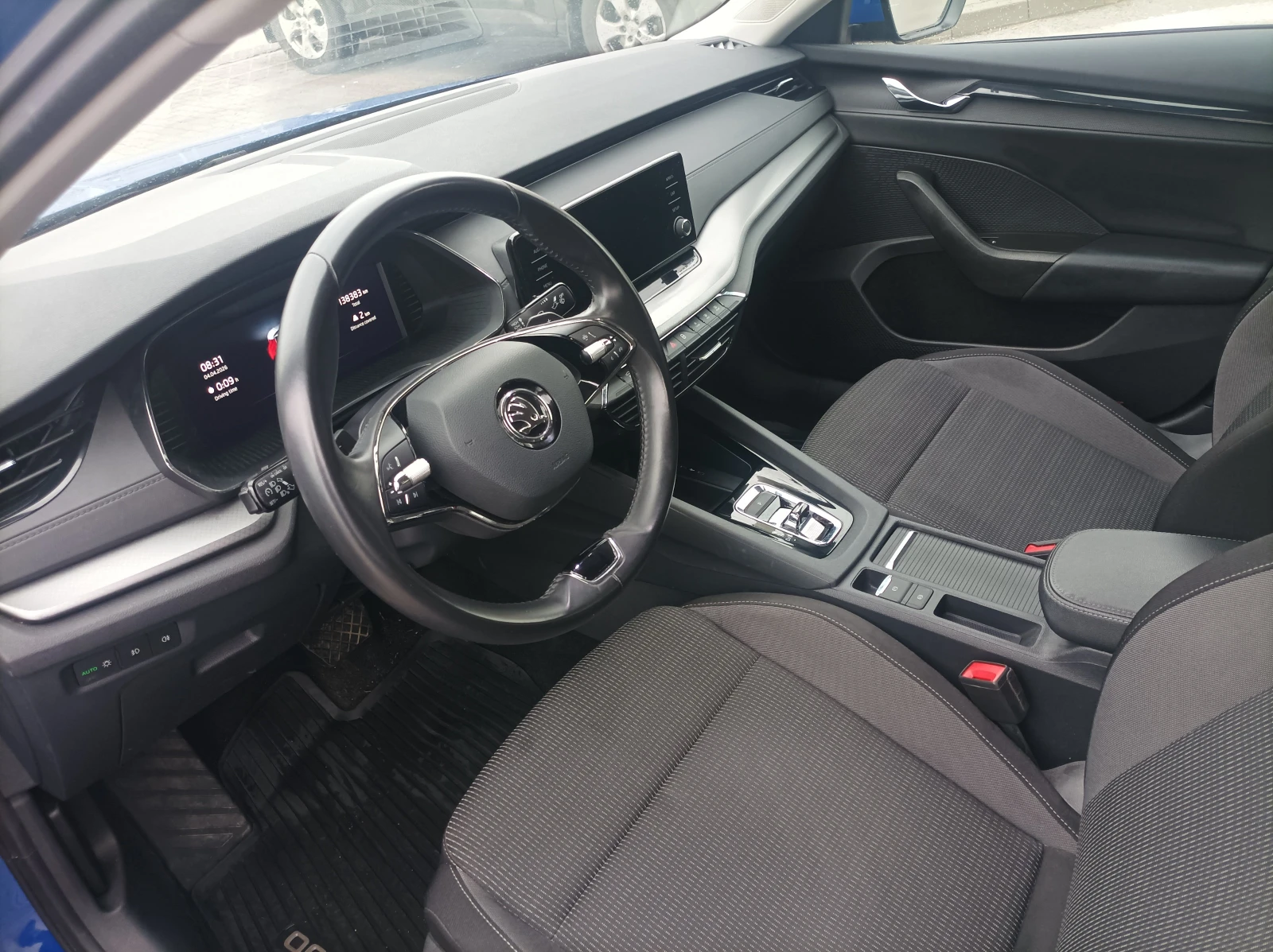 Skoda Octavia, снимка 8 - Автомобили и джипове - 54095909