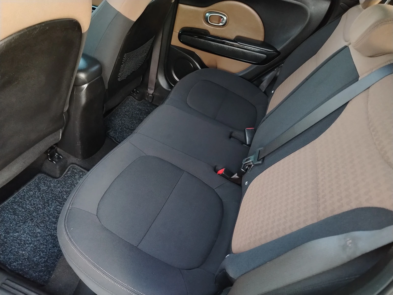 Kia Soul 1.6-132 к.с / ПРЕМИУМ / НАВИГАЦИЯ / ВСИЧКИ ЕКСТРИ, снимка 13 - Автомобили и джипове - 54230793