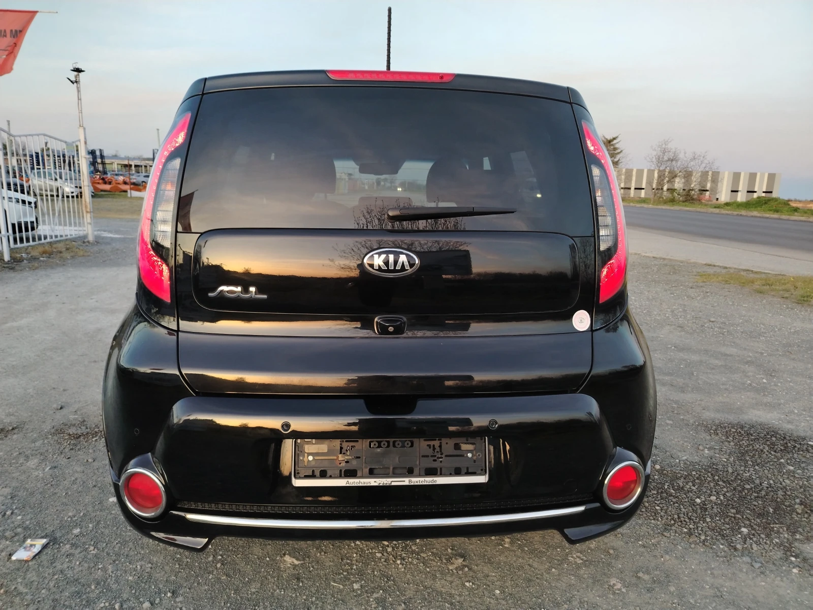 Kia Soul 1.6-132 к.с / ПРЕМИУМ / НАВИГАЦИЯ / ВСИЧКИ ЕКСТРИ, снимка 6 - Автомобили и джипове - 54230793