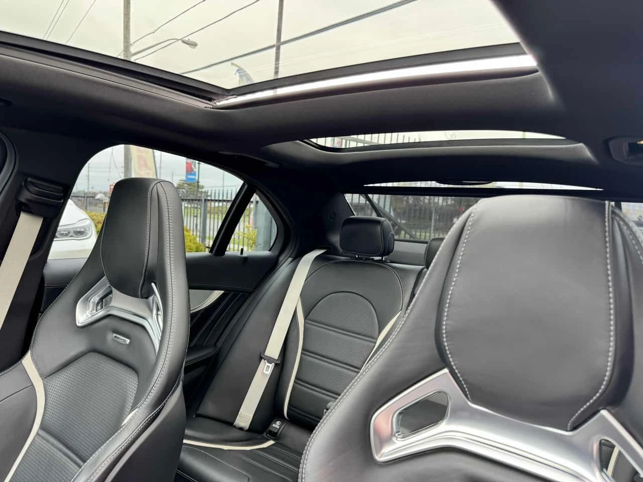 Mercedes-Benz C 63 AMG S  CARFAX, снимка 11 - Автомобили и джипове - 54236843