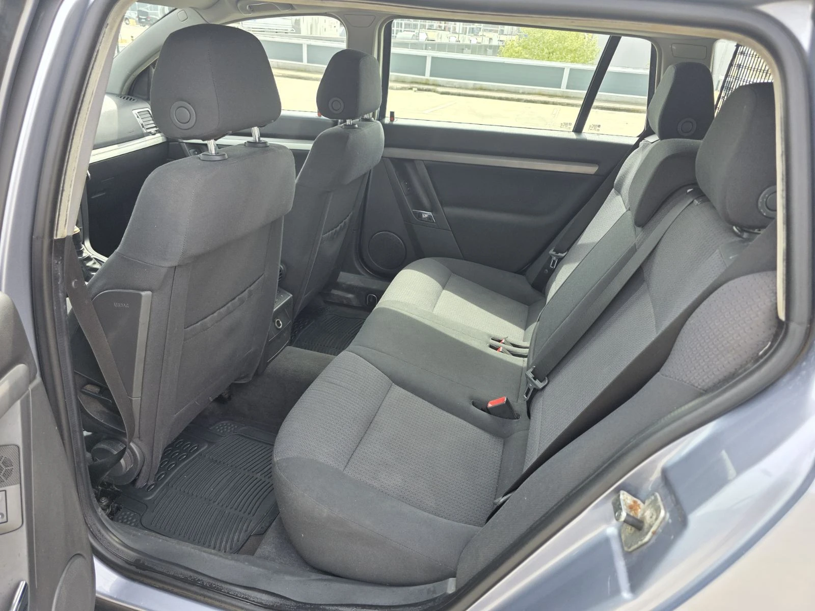 Opel Vectra 1.9 CDTI, снимка 14 - Автомобили и джипове - 54477581