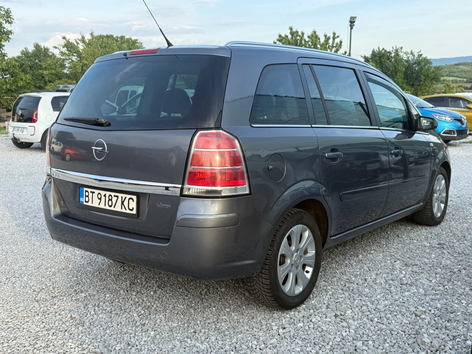 Opel Zafira 1.8 6+ 1 Италия ТОП СЪСТОЯНИЕ , снимка 4 - Автомобили и джипове - 54844841