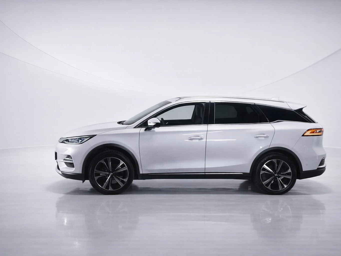 BYD Tang Flagship 517hp ПО ПОРЪЧКА НОВ, снимка 3 - Автомобили и джипове - 55151675
