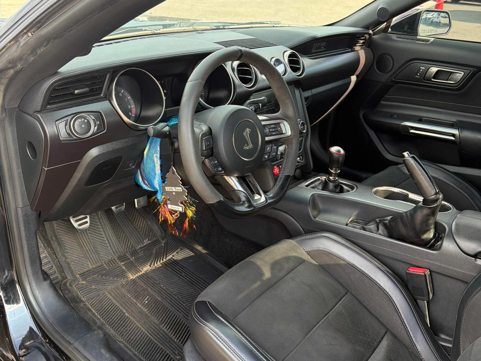 Ford Mustang * Shelby* CARFAX* АВТОКРЕДИТ БЕЗ ПЪРВОНАЧАЛНА ВНОС, снимка 5 - Автомобили и джипове - 55875812