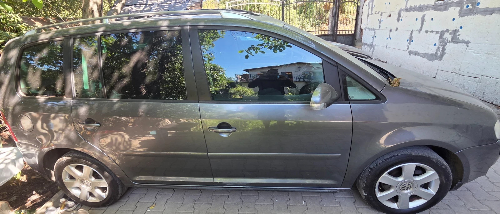 VW Touran, снимка 2 - Автомобили и джипове - 56014748