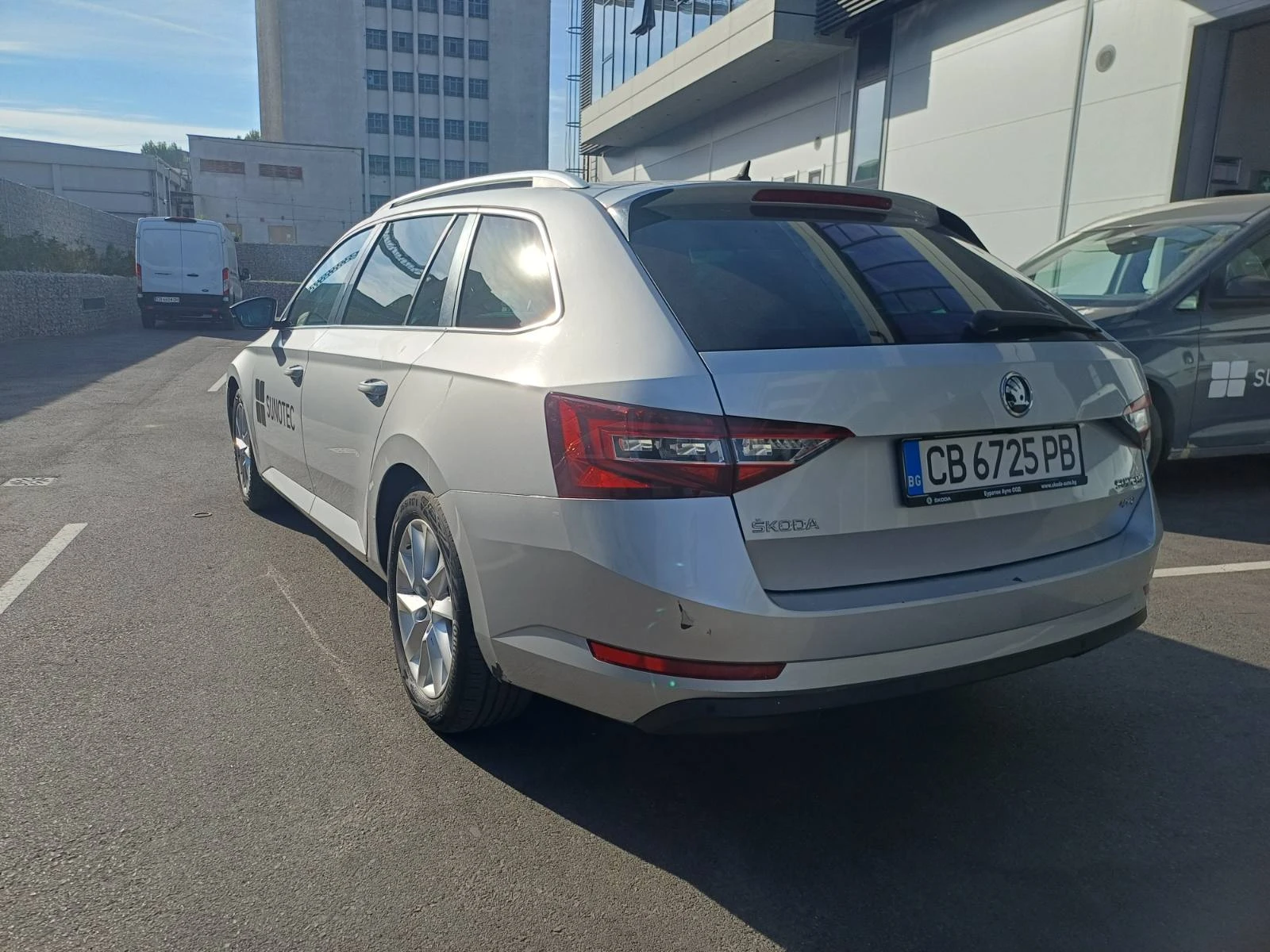 Skoda Superb 2.0 TDI, снимка 6 - Автомобили и джипове - 56126768