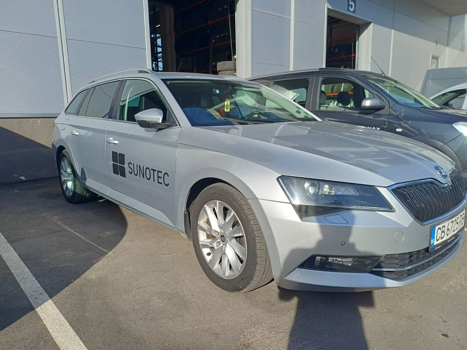 Skoda Superb 2.0 TDI, снимка 5 - Автомобили и джипове - 56126768
