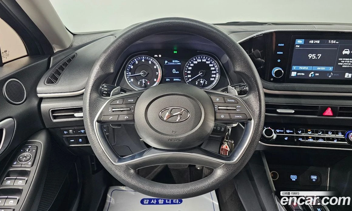 Hyundai Sonata 2.0 Smart, снимка 16 - Автомобили и джипове - 56155406