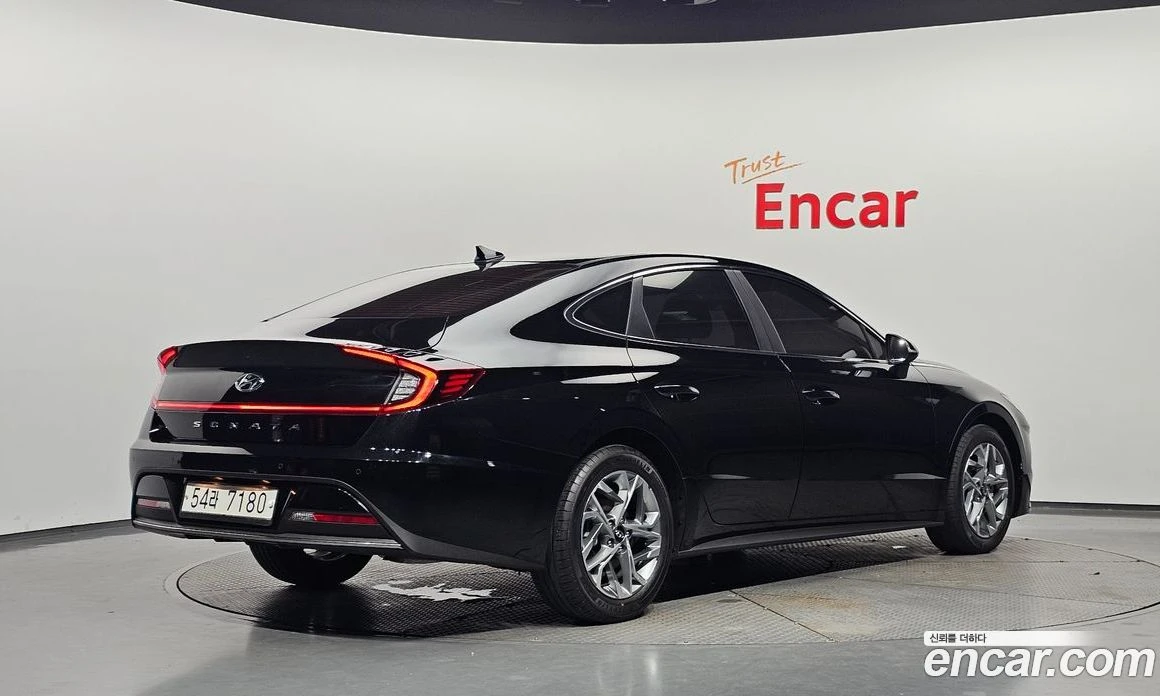 Hyundai Sonata 2.0 Smart, снимка 2 - Автомобили и джипове - 56155406