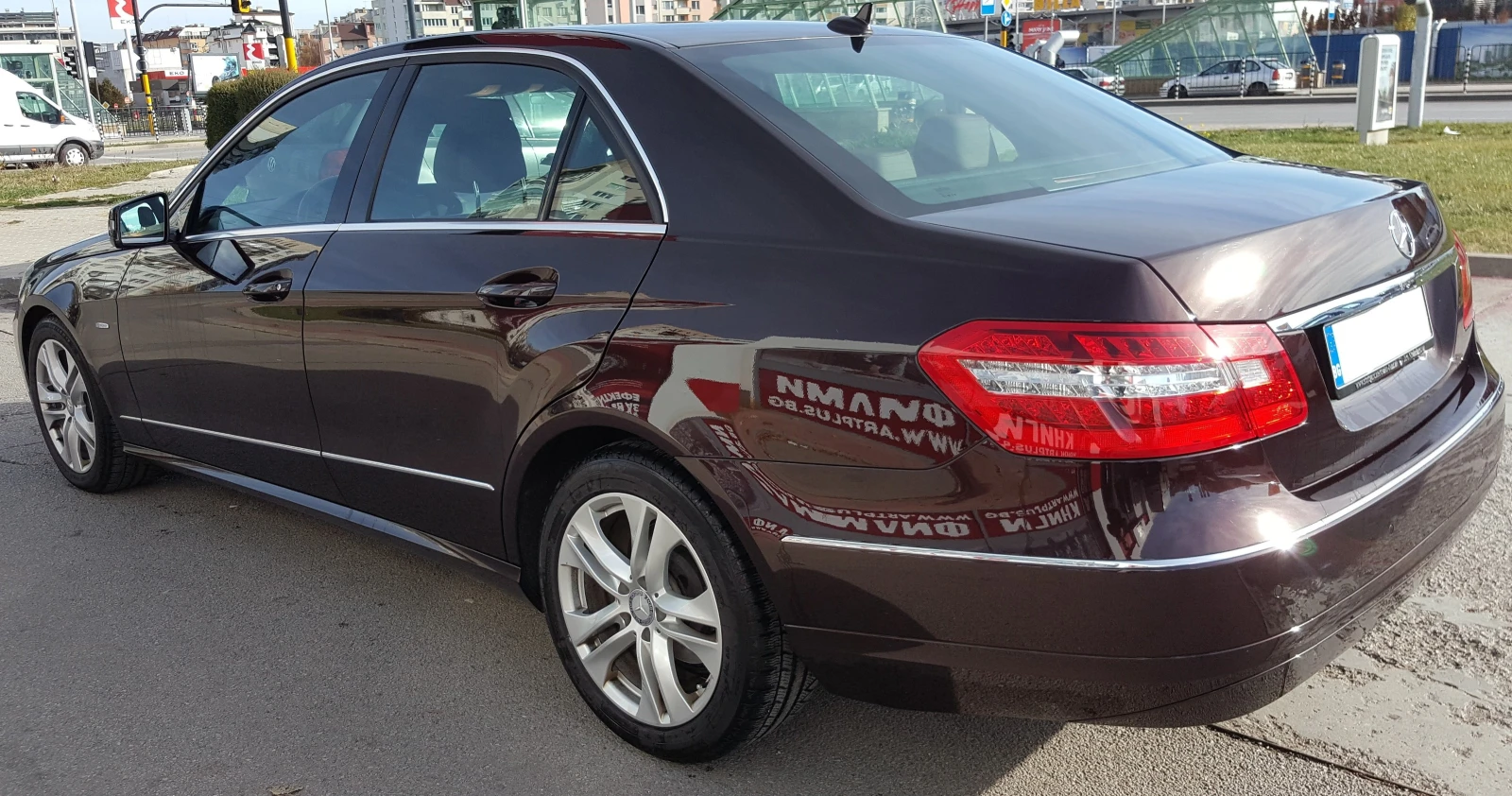 Mercedes-Benz E 250 CDI Avantgarde, снимка 2 - Автомобили и джипове - 56651973