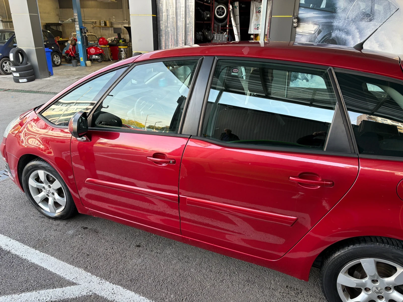 Citroen C4 Picasso, снимка 2 - Автомобили и джипове - 56682227