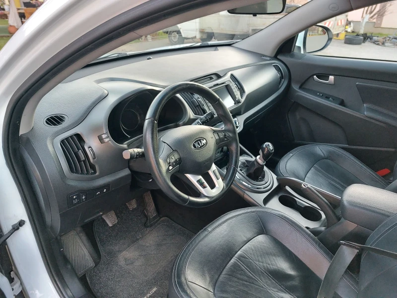 Kia Sportage 1.7CRDI, снимка 10 - Автомобили и джипове - 48538008