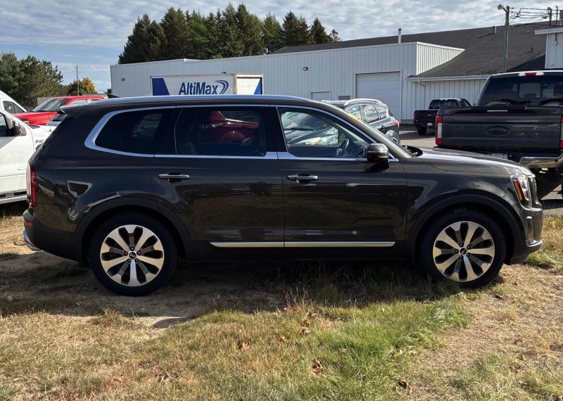 Kia Telluride 3.8, снимка 3 - Автомобили и джипове - 52749713