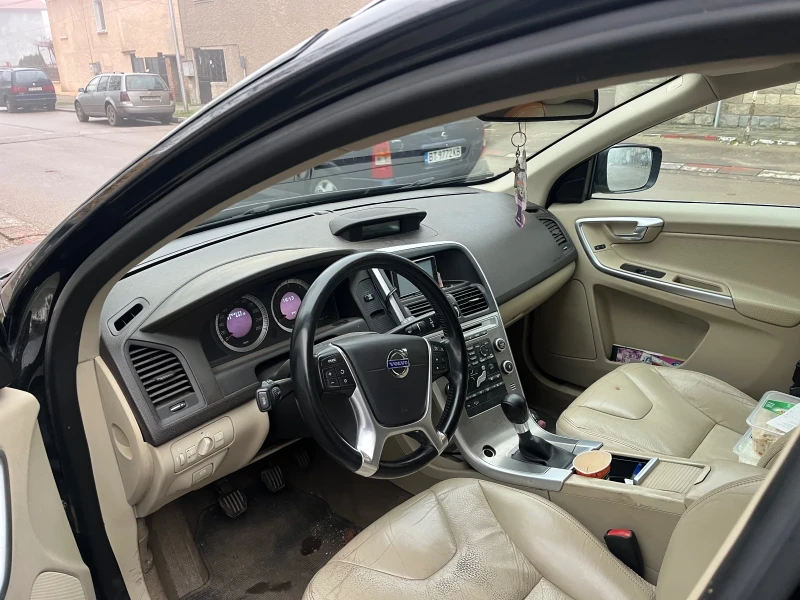 Volvo XC60, снимка 5 - Автомобили и джипове - 52858890