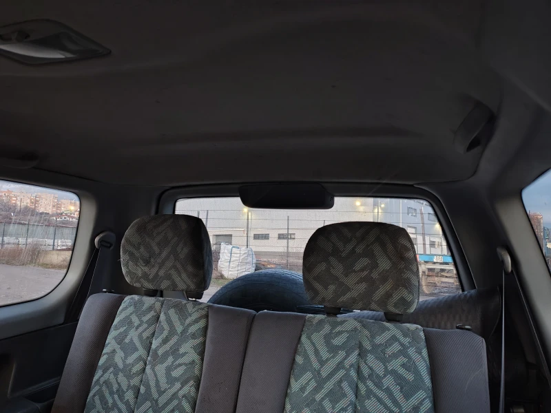 Suzuki Grand vitara 2.0 benzin 4x4, снимка 6 - Автомобили и джипове - 53436291