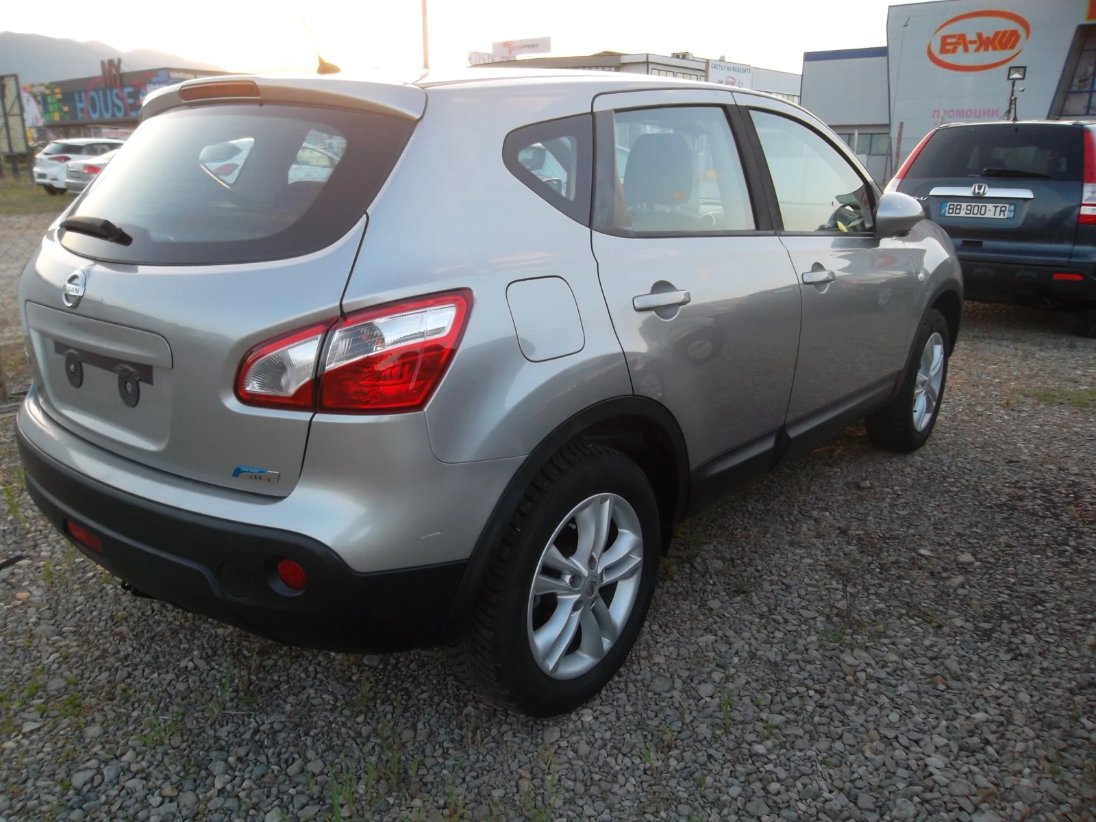 Nissan Qashqai 1.5DCI - изображение 4