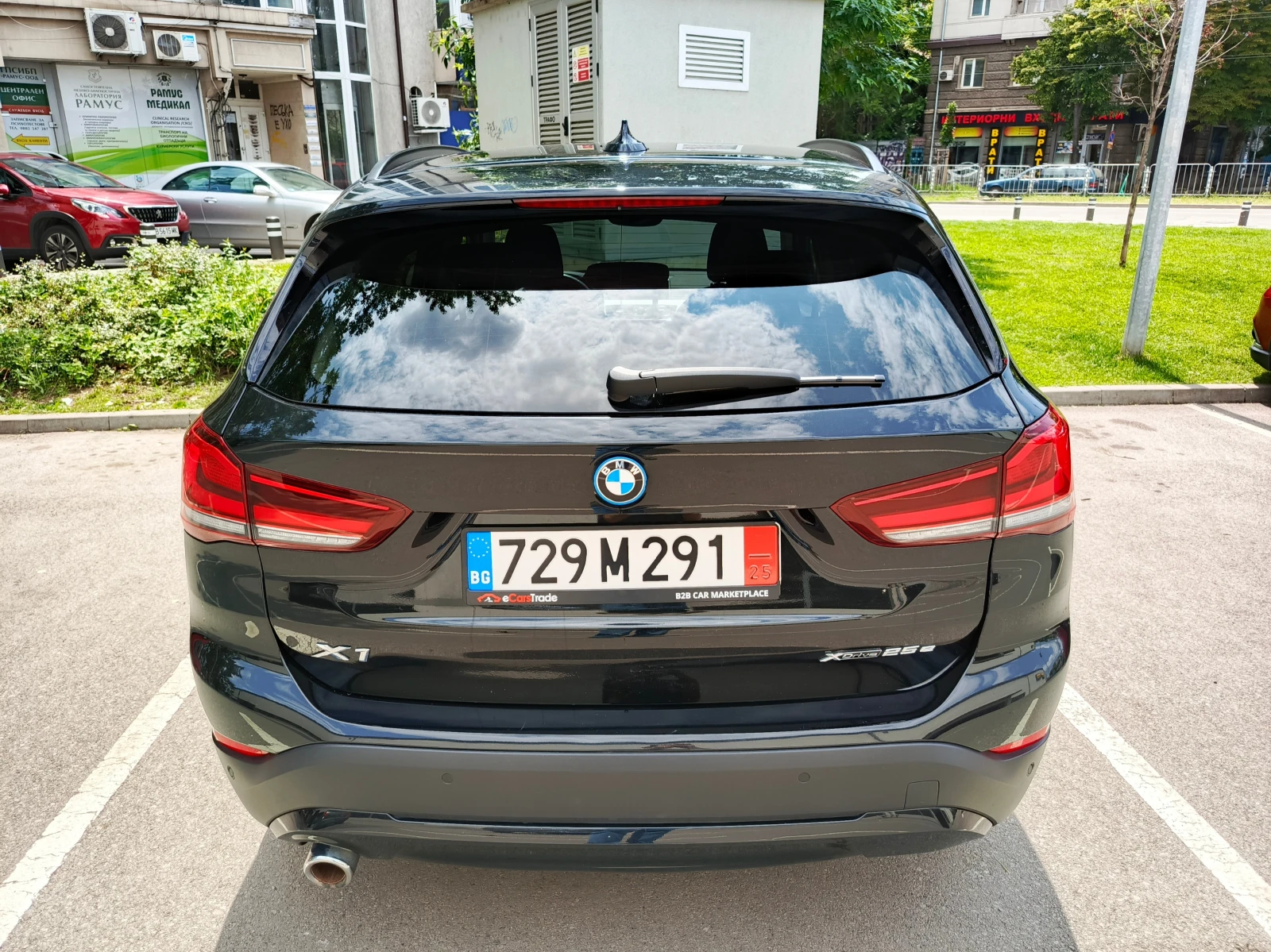 BMW X1 X-Drive 25e - изображение 7