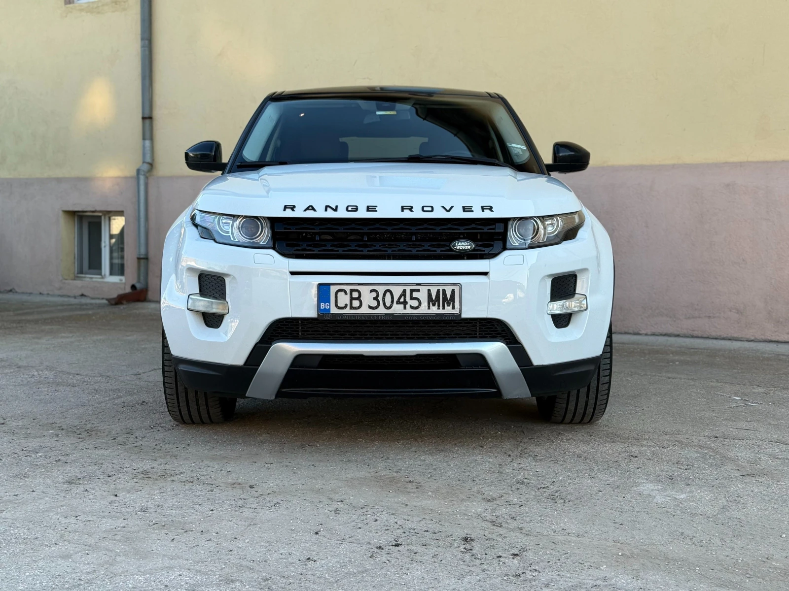 Land Rover Range Rover Evoque 2.2D / 190к.с. / 4х4 / КОЖА - изображение 3